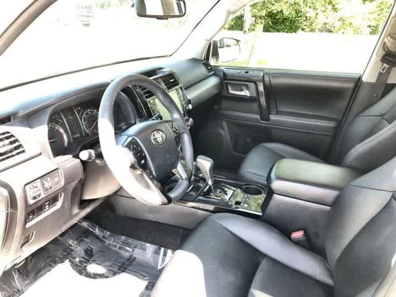 2020 Toyota 4Runner 5th Gen - Image 10 of 19
