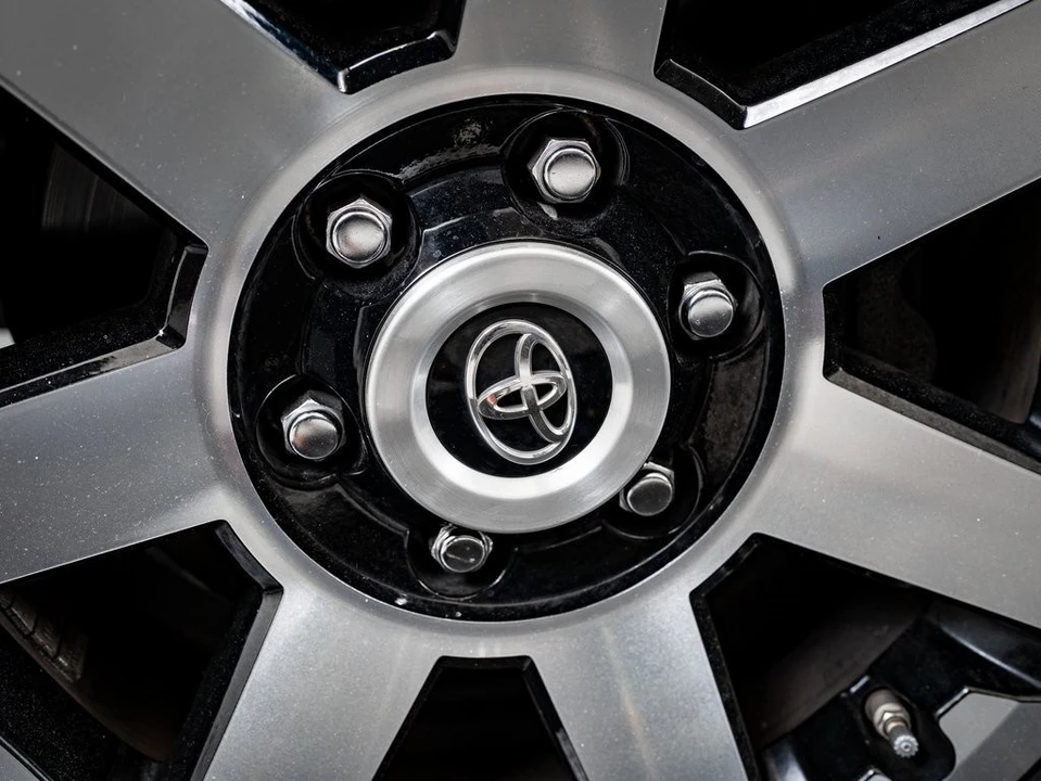 2020 Toyota 4Runner 5th Gen - Image 8 of 21