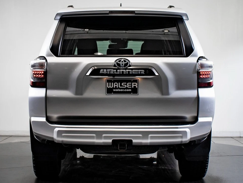 2020 Toyota 4Runner 5th Gen - Image 10 of 21