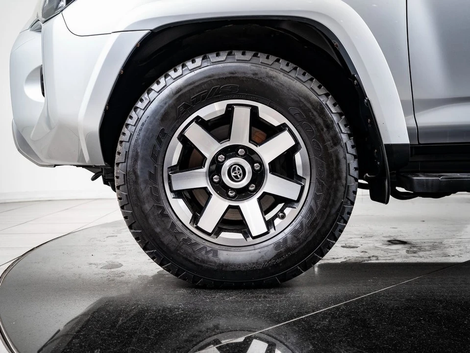 2020 Toyota 4Runner 5th Gen - Image 13 of 21