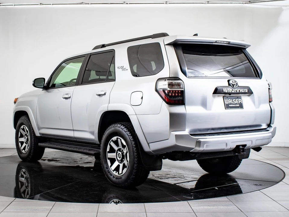 2020 Toyota 4Runner 5th Gen - Image 11 of 21