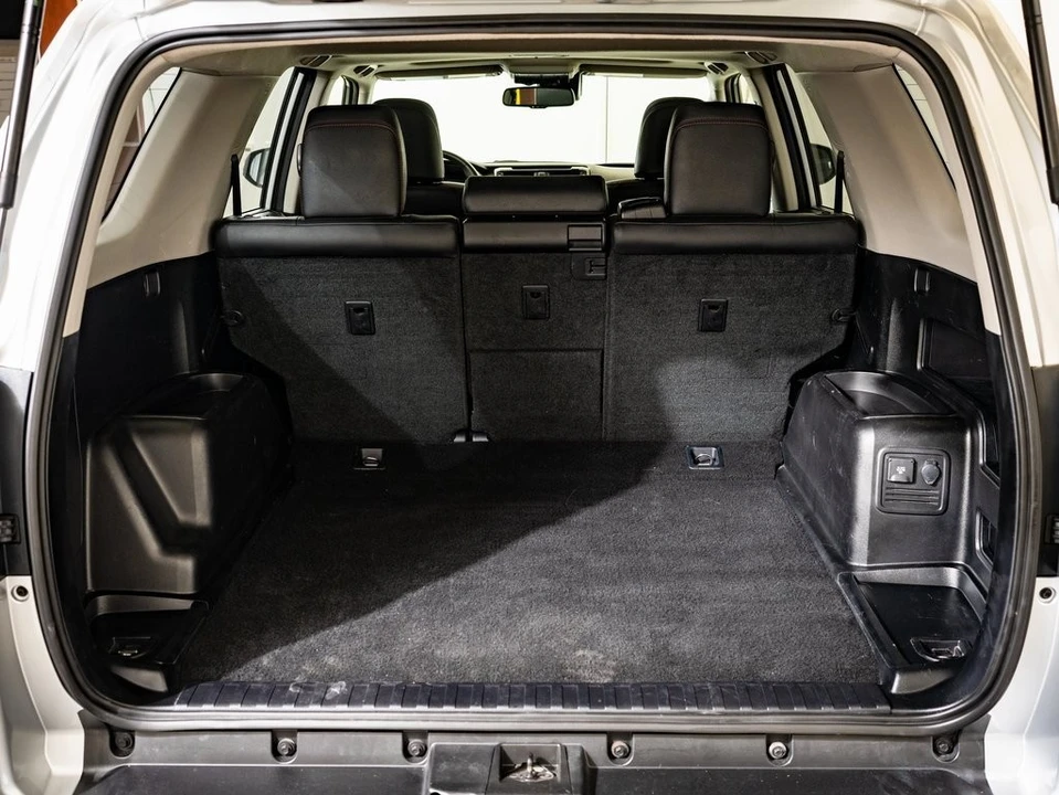 2020 Toyota 4Runner 5th Gen - Image 17 of 21