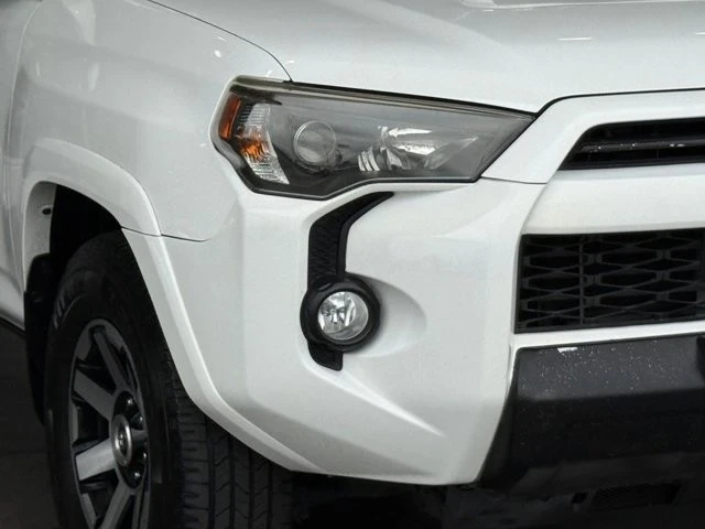 2020 Toyota 4Runner 5th Gen - Image 8 of 12