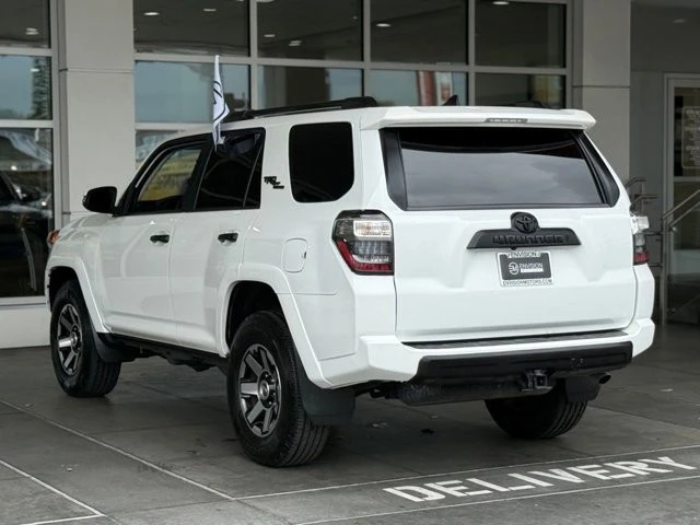 2020 Toyota 4Runner 5th Gen - Image 9 of 12