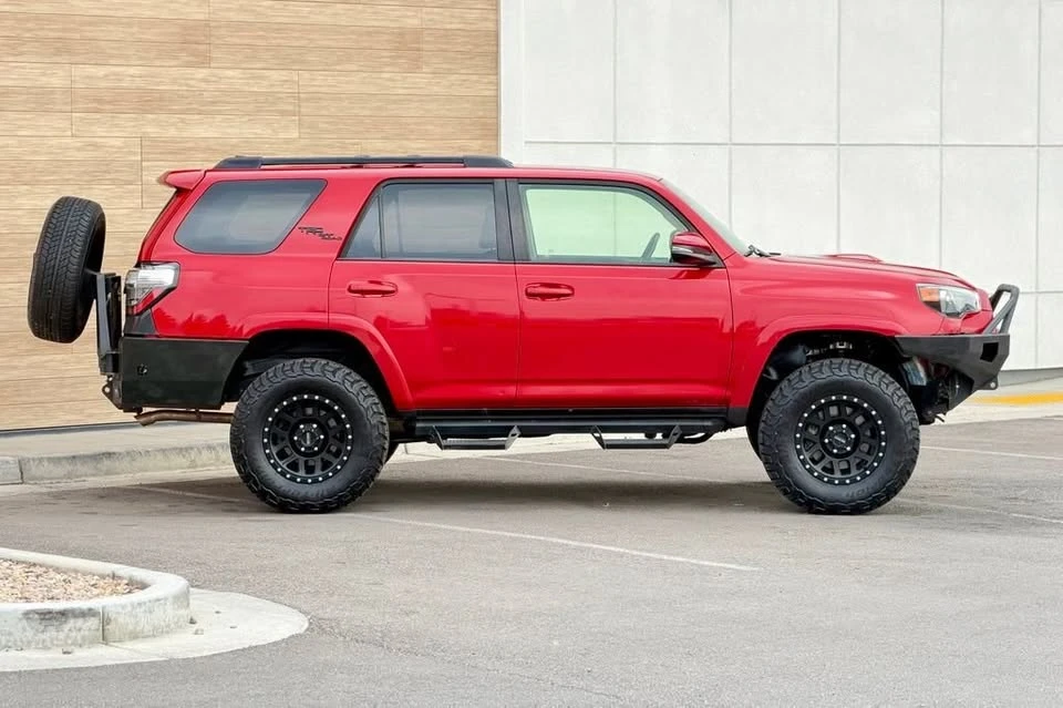 2020 Toyota 4Runner 5th Gen - Image 13 of 20