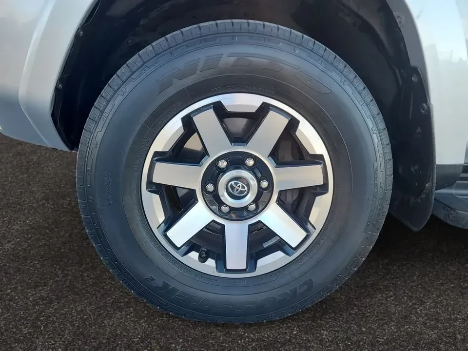 2020 Toyota 4Runner 5th Gen - Image 14 of 20