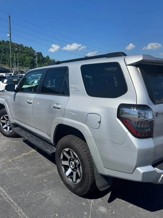2020 Toyota 4Runner 5th Gen - Image 3 of 17
