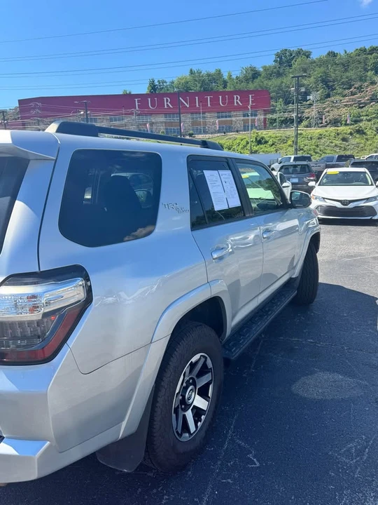 2020 Toyota 4Runner 5th Gen - Image 4 of 17