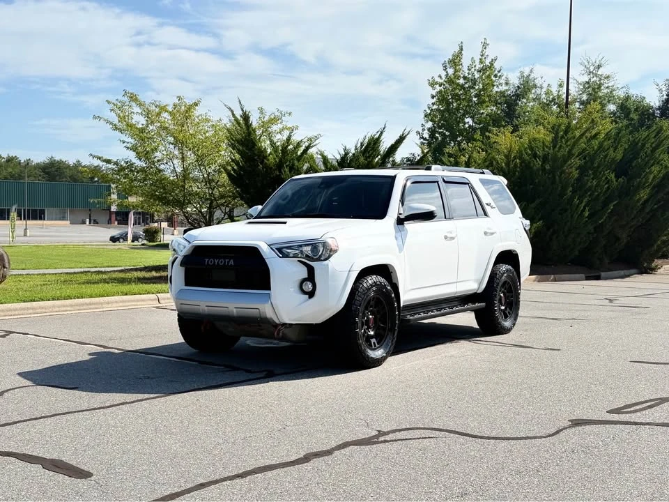 2020 Toyota 4Runner 5th Gen - Image 3 of 20