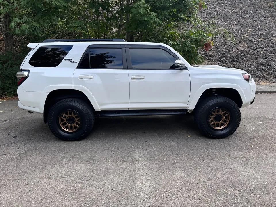 2020 Toyota 4Runner 5th Gen - Image 6 of 18