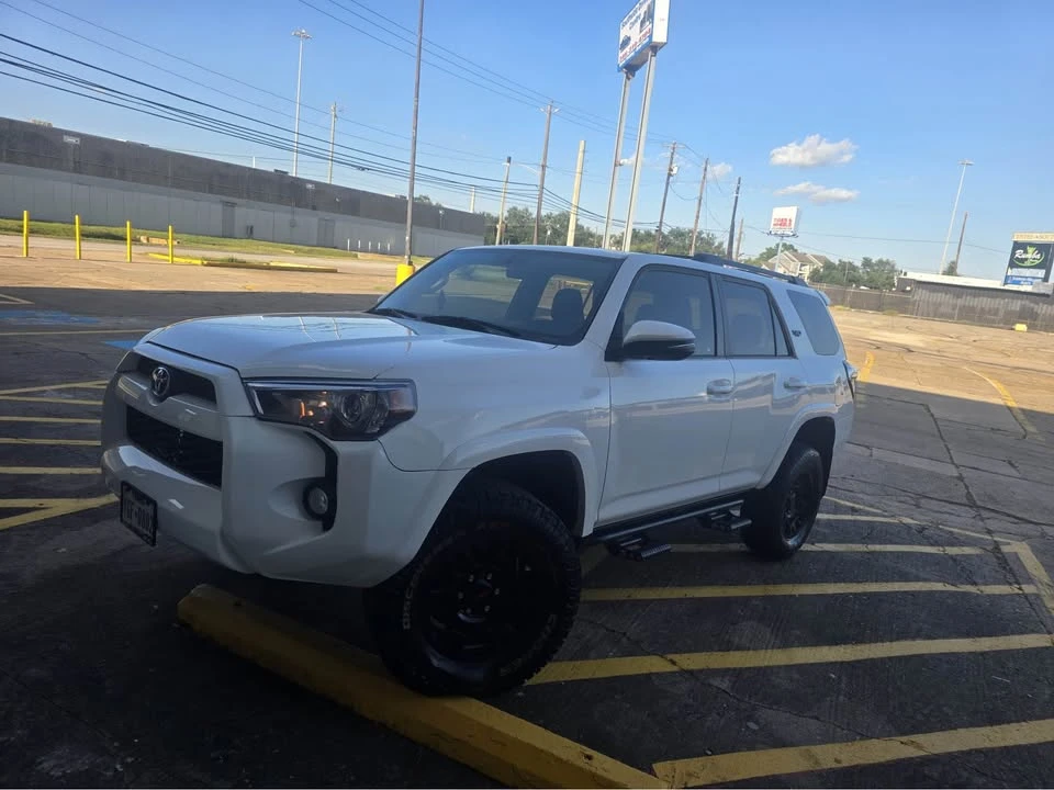 2020 Toyota 4Runner 5th Gen - Image 2 of 15