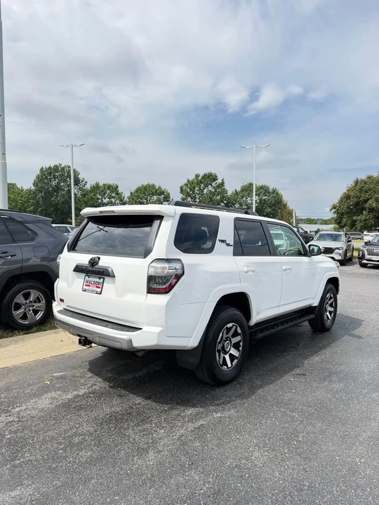 2020 Toyota 4Runner 5th Gen - Image 3 of 4