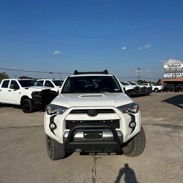 2020 Toyota 4Runner 5th Gen - Image 9 of 16