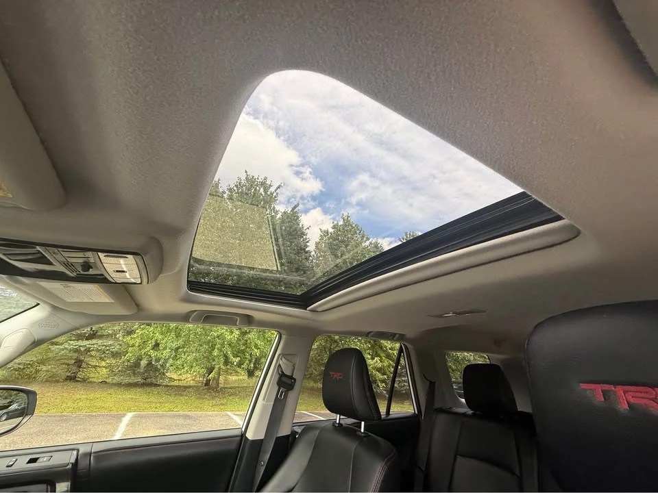2020 Toyota 4Runner 5th Gen - Image 9 of 11