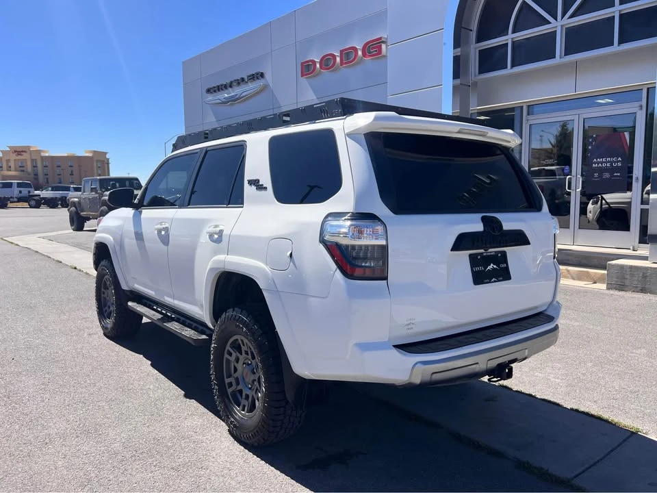 2020 Toyota 4Runner 5th Gen - Image 8 of 17