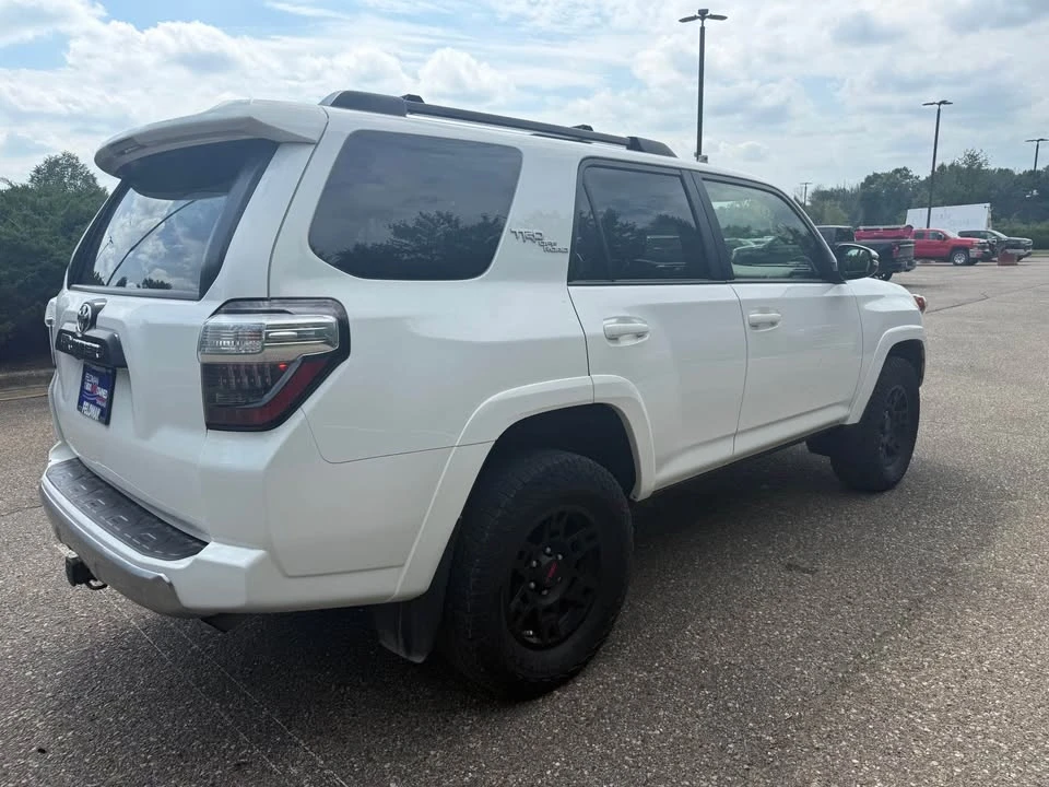 2020 Toyota 4Runner 5th Gen - Image 3 of 11