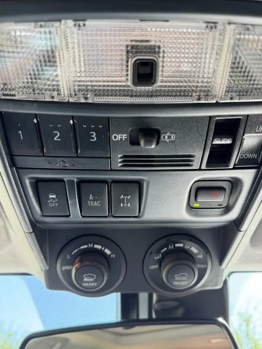 2020 Toyota 4Runner 5th Gen - Image 19 of 20