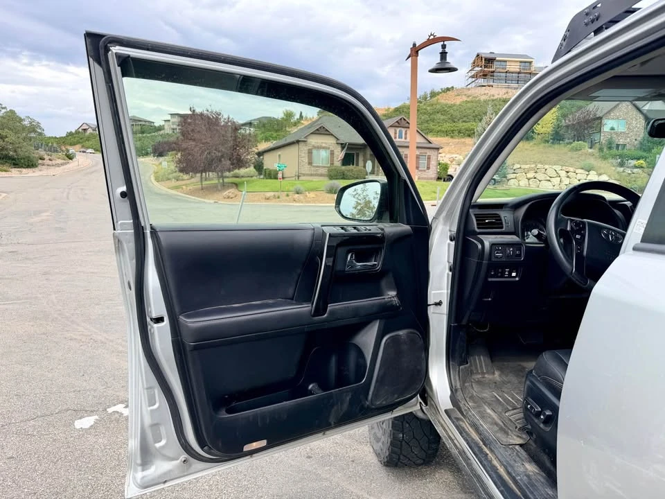 2020 Toyota 4Runner 5th Gen - Image 8 of 20