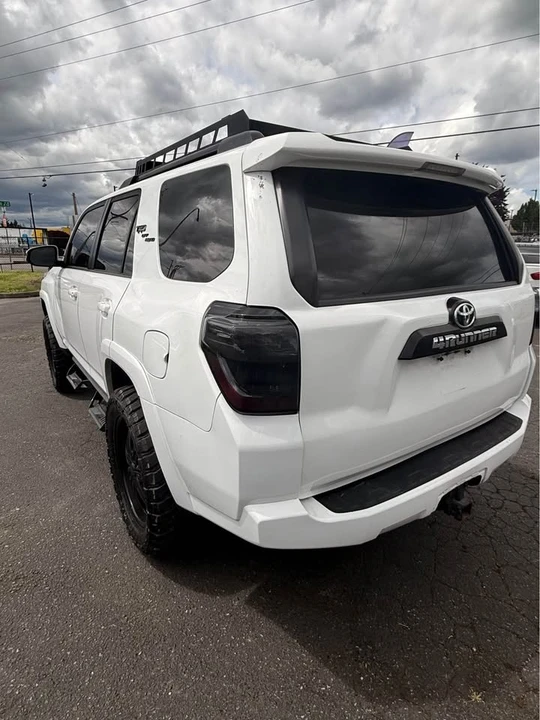 2020 Toyota 4Runner 5th Gen - Image 9 of 20