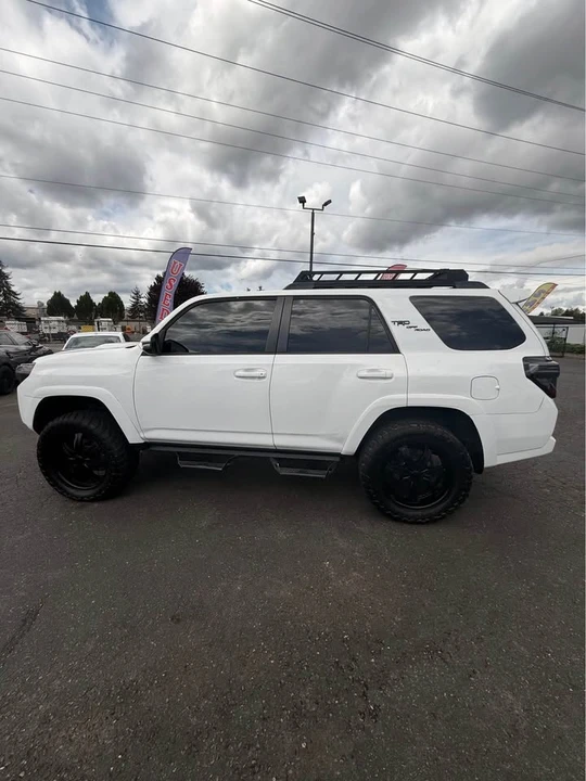 2020 Toyota 4Runner 5th Gen - Image 10 of 20