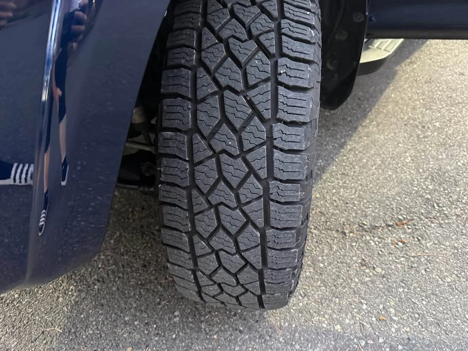 2020 Toyota 4Runner 5th Gen - Image 17 of 18