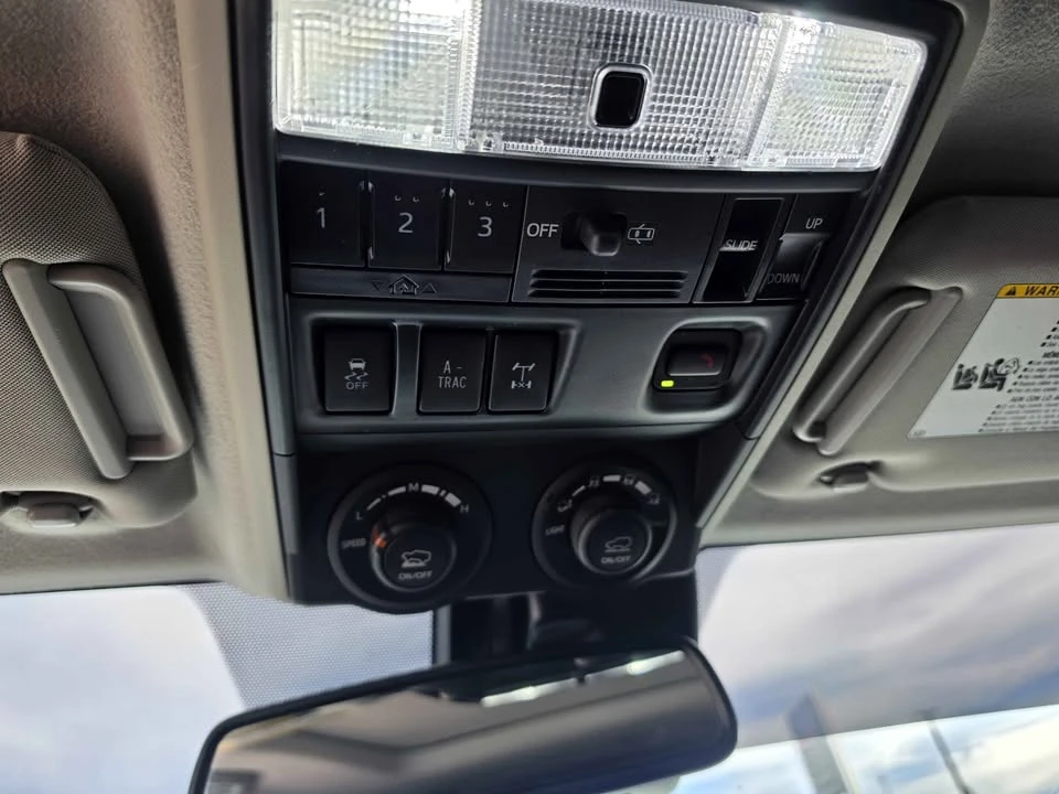2020 Toyota 4Runner 5th Gen - Image 13 of 17