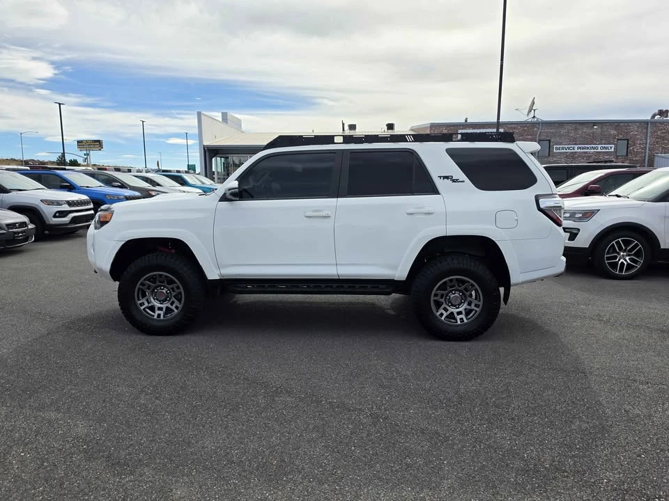 2020 Toyota 4Runner 5th Gen - Image 8 of 17
