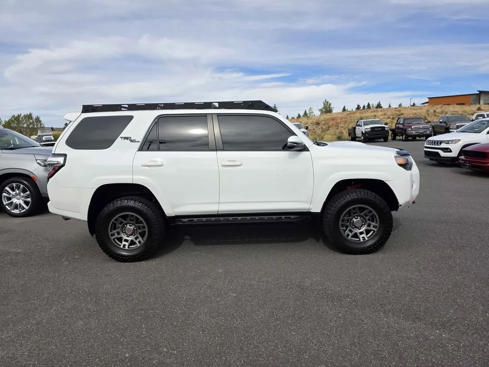 2020 Toyota 4Runner 5th Gen - Image 4 of 17