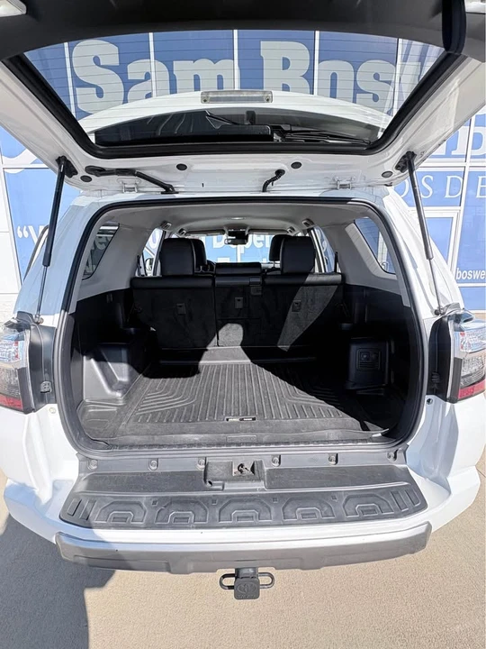 2020 Toyota 4Runner 5th Gen - Image 7 of 10