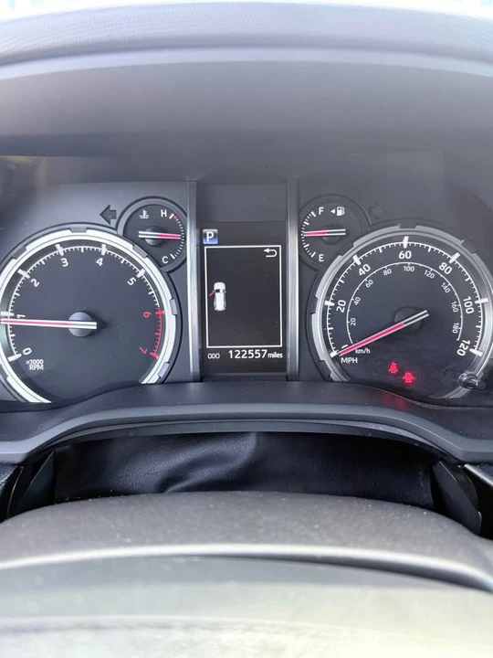 2020 Toyota 4Runner 5th Gen - Image 8 of 10