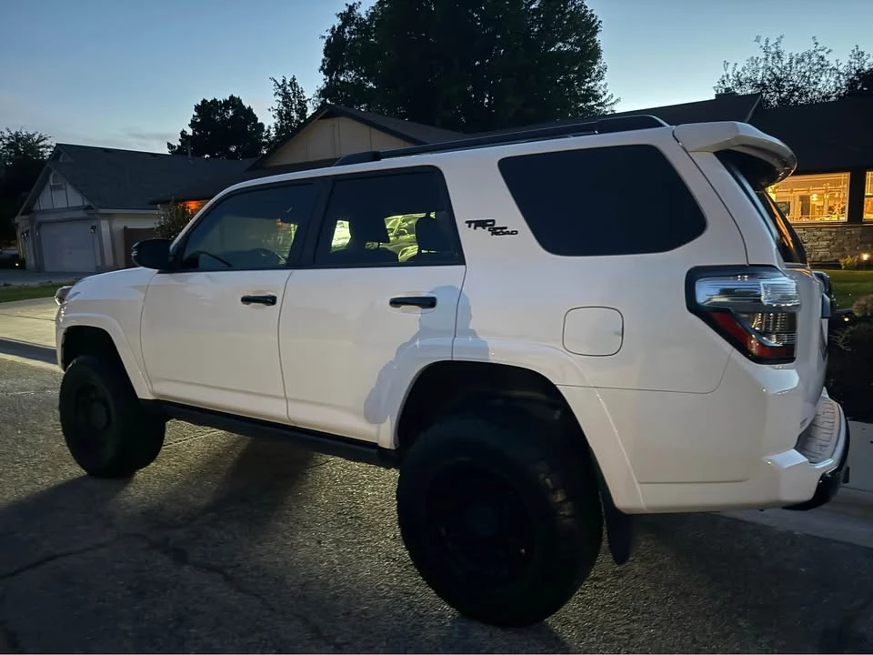 2020 Toyota 4Runner 5th Gen - Image 3 of 4