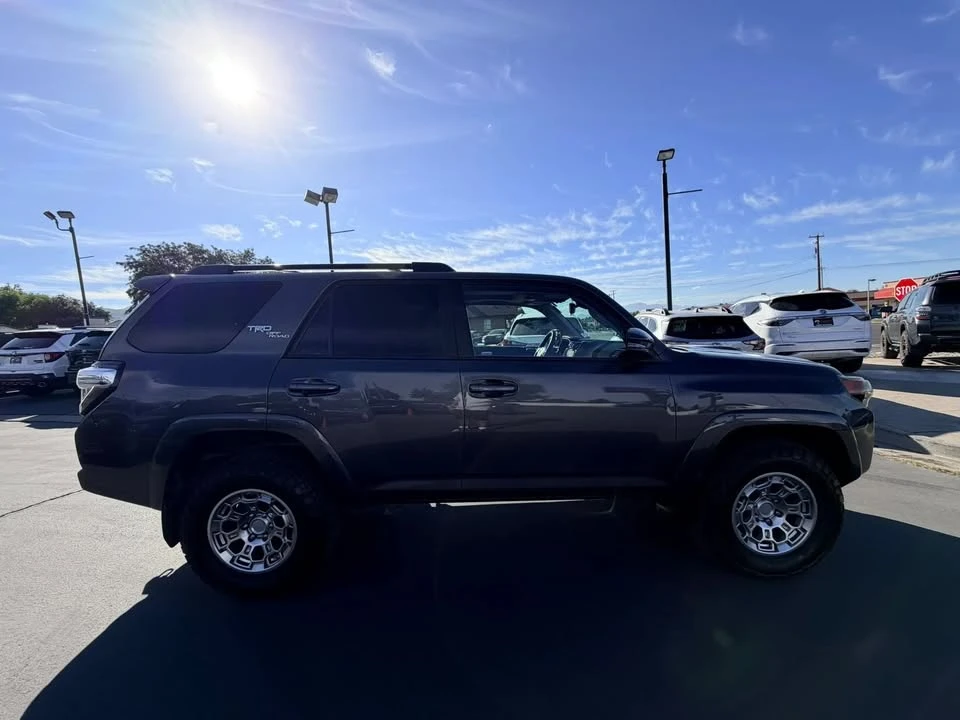 2020 Toyota 4Runner 5th Gen - Image 15 of 20
