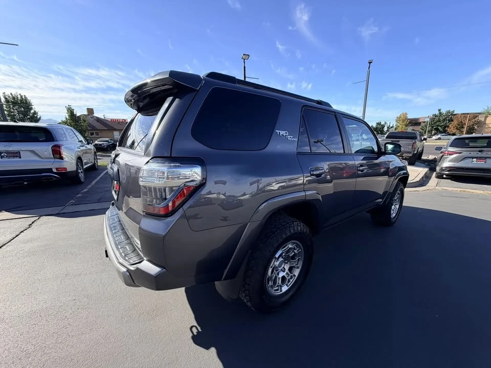 2020 Toyota 4Runner 5th Gen - Image 16 of 20