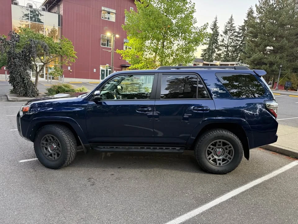 2020 Toyota 4Runner 5th Gen - Image 9 of 18