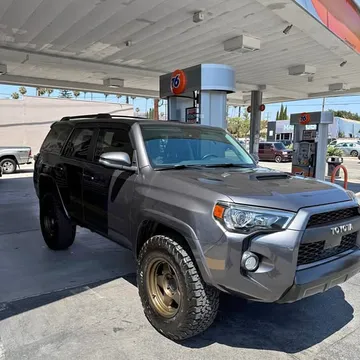 2020 Toyota 4Runner TRD Off-Road Premium w/ KDSS