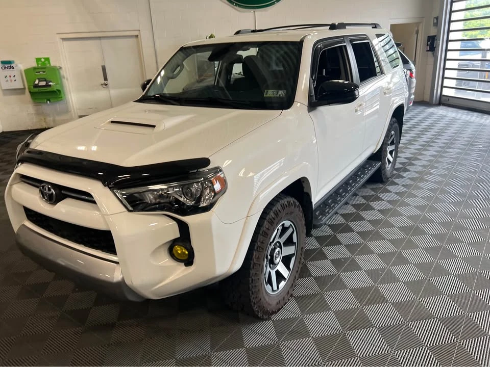 2020 Toyota 4Runner 5th Gen - Image 3 of 10