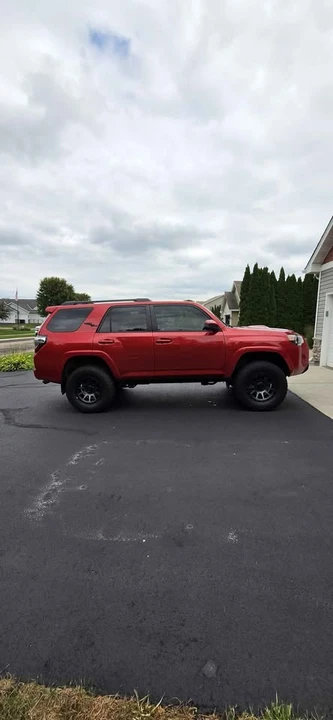 2020 Toyota 4Runner 5th Gen - Image 2 of 14