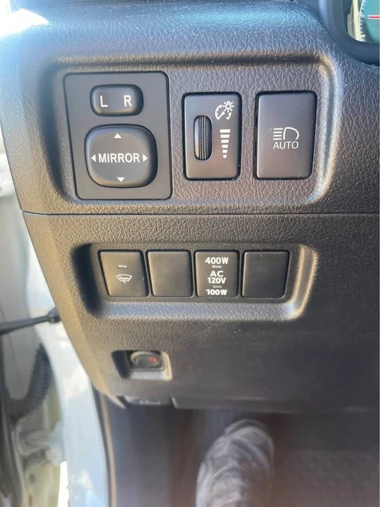 2020 Toyota 4Runner 5th Gen - Image 14 of 19