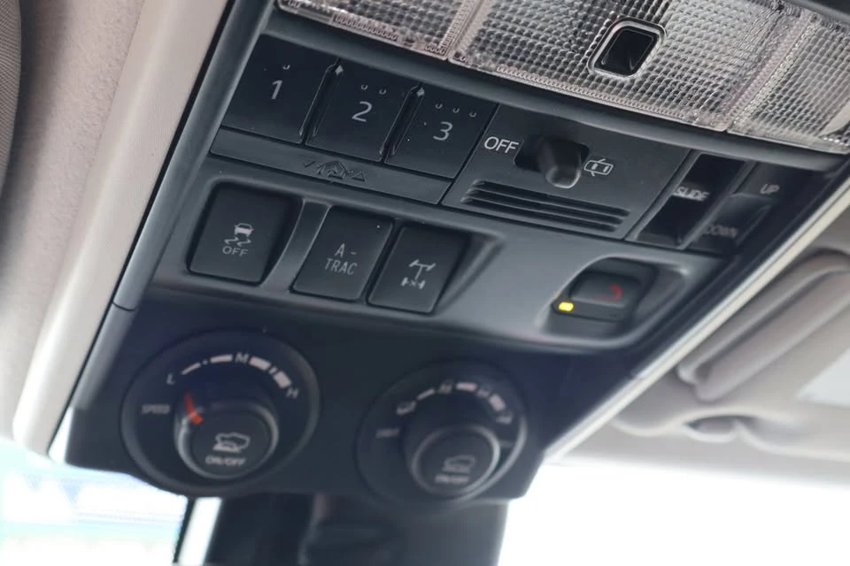 2020 Toyota 4Runner 5th Gen - Image 13 of 16