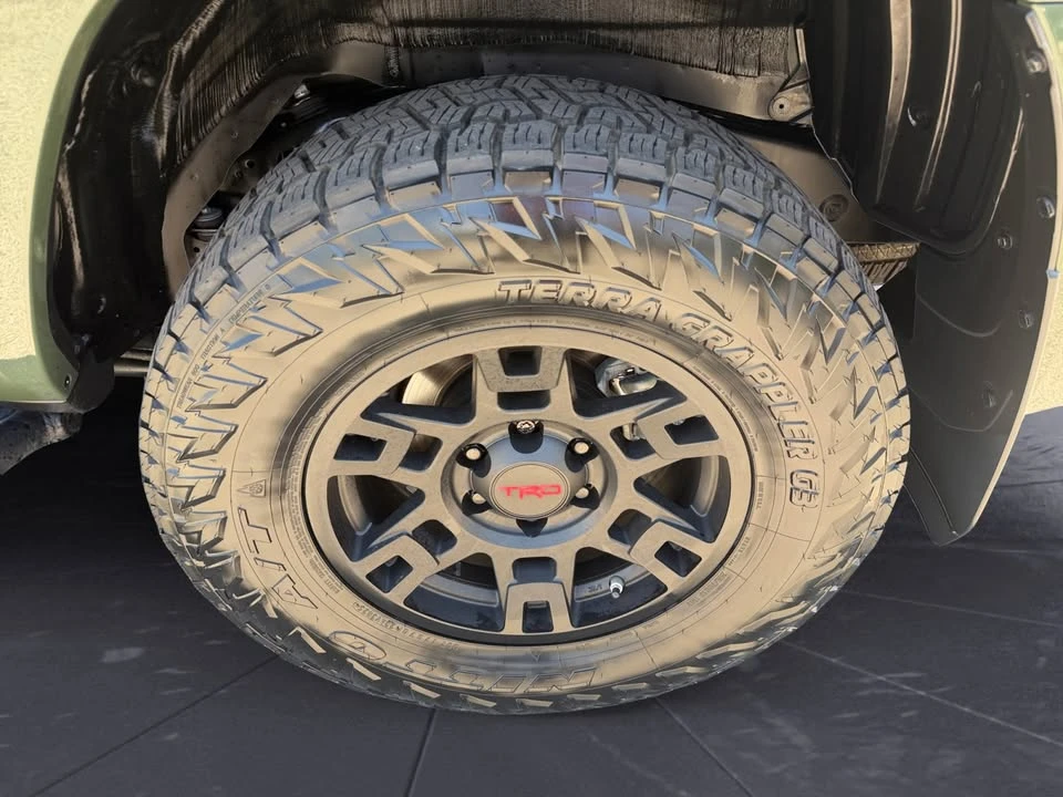 2020 Toyota 4Runner 5th Gen - Image 15 of 20