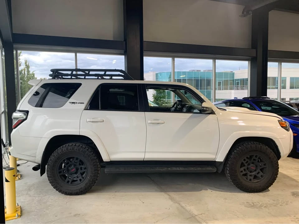 2020 Toyota 4Runner 5th Gen - Image 8 of 9