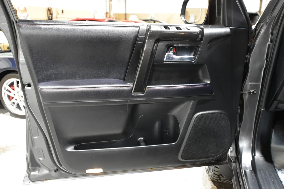 2020 Toyota 4Runner 5th Gen - Image 17 of 21