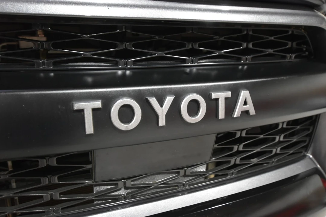 2020 Toyota 4Runner 5th Gen - Image 3 of 12