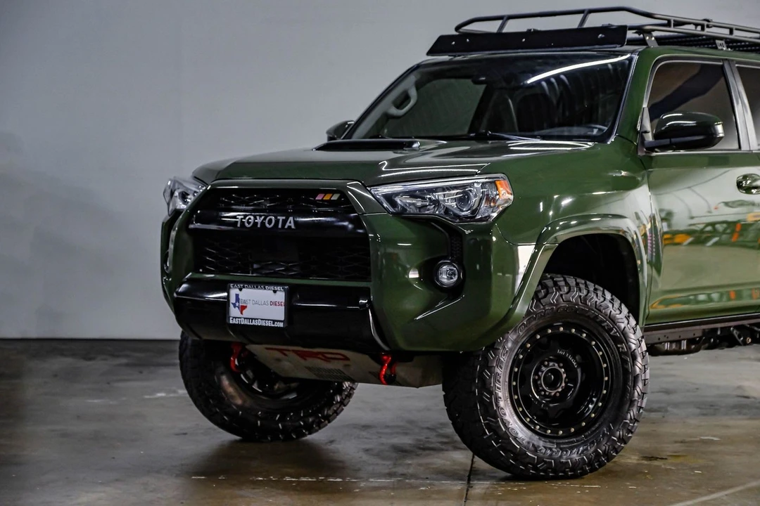 2020 Toyota 4Runner 5th Gen - Image 9 of 12