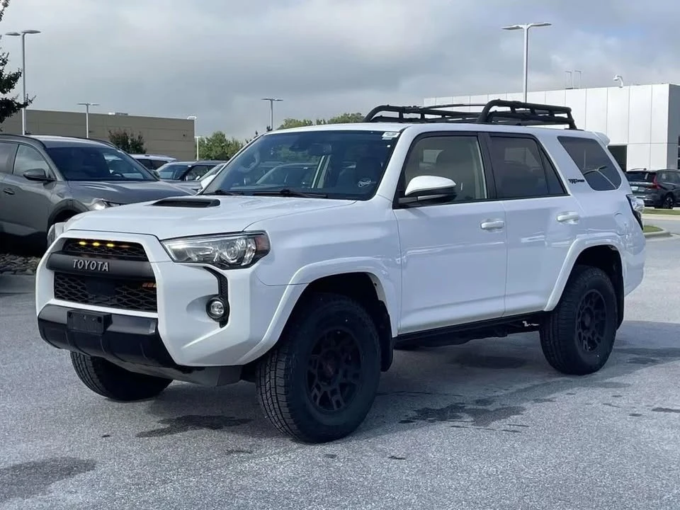 2020 Toyota 4Runner 5th Gen - Image 11 of 18