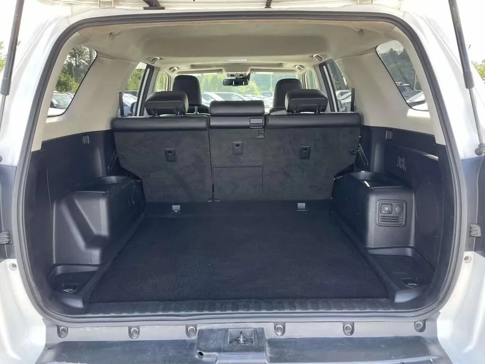 2020 Toyota 4Runner 5th Gen - Image 17 of 18