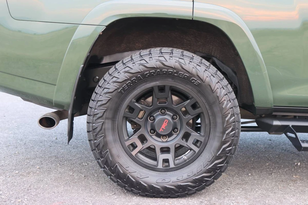 2020 Toyota 4Runner 5th Gen - Image 5 of 9