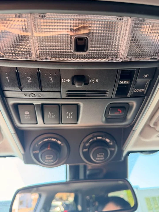 2020 Toyota 4Runner 5th Gen - Image 9 of 13