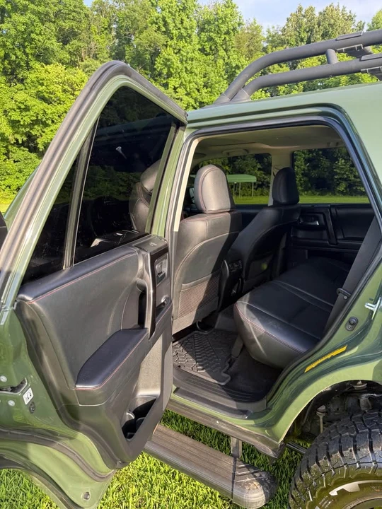 2020 Toyota 4Runner 5th Gen - Image 8 of 10
