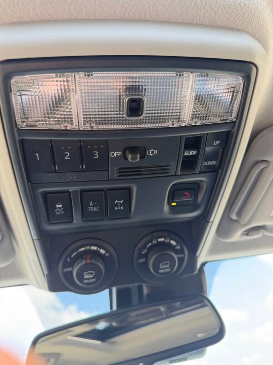 2020 Toyota 4Runner 5th Gen - Image 7 of 8